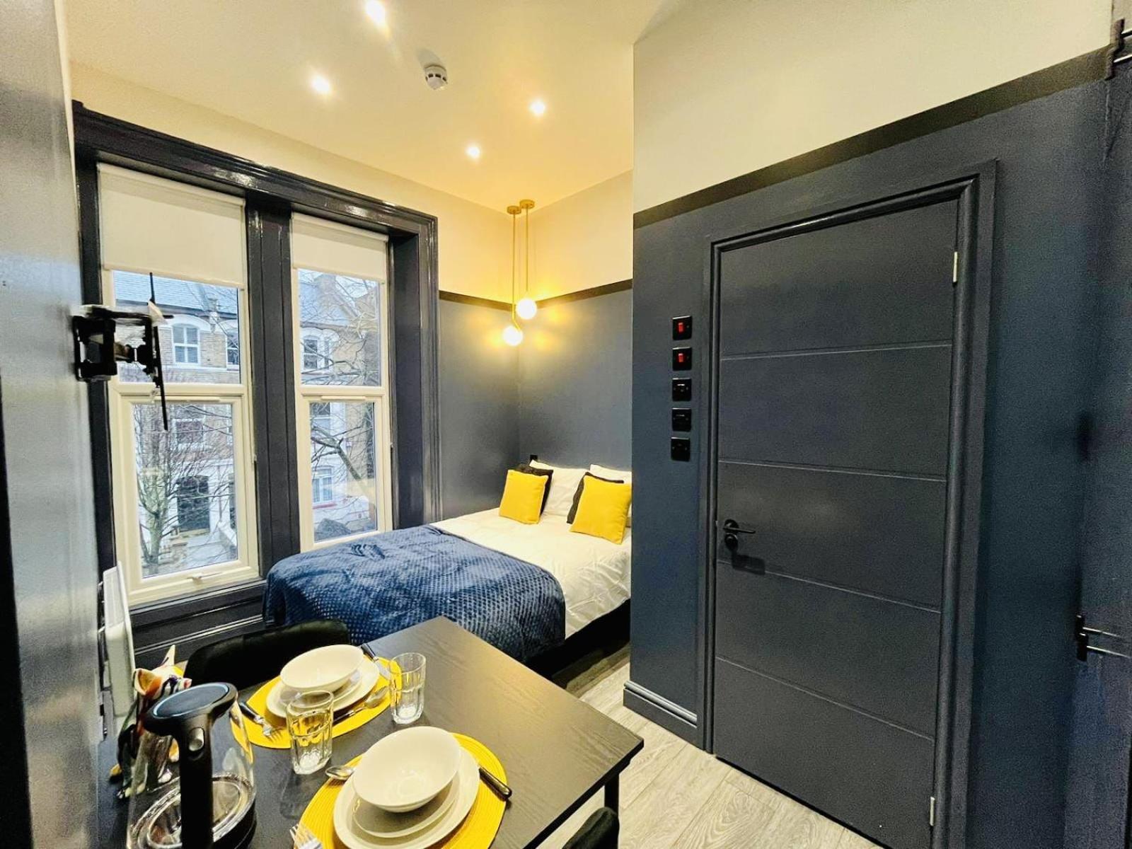 London 39 Blue House Luxury Ensuite Ideal For Tourists Экстерьер фото