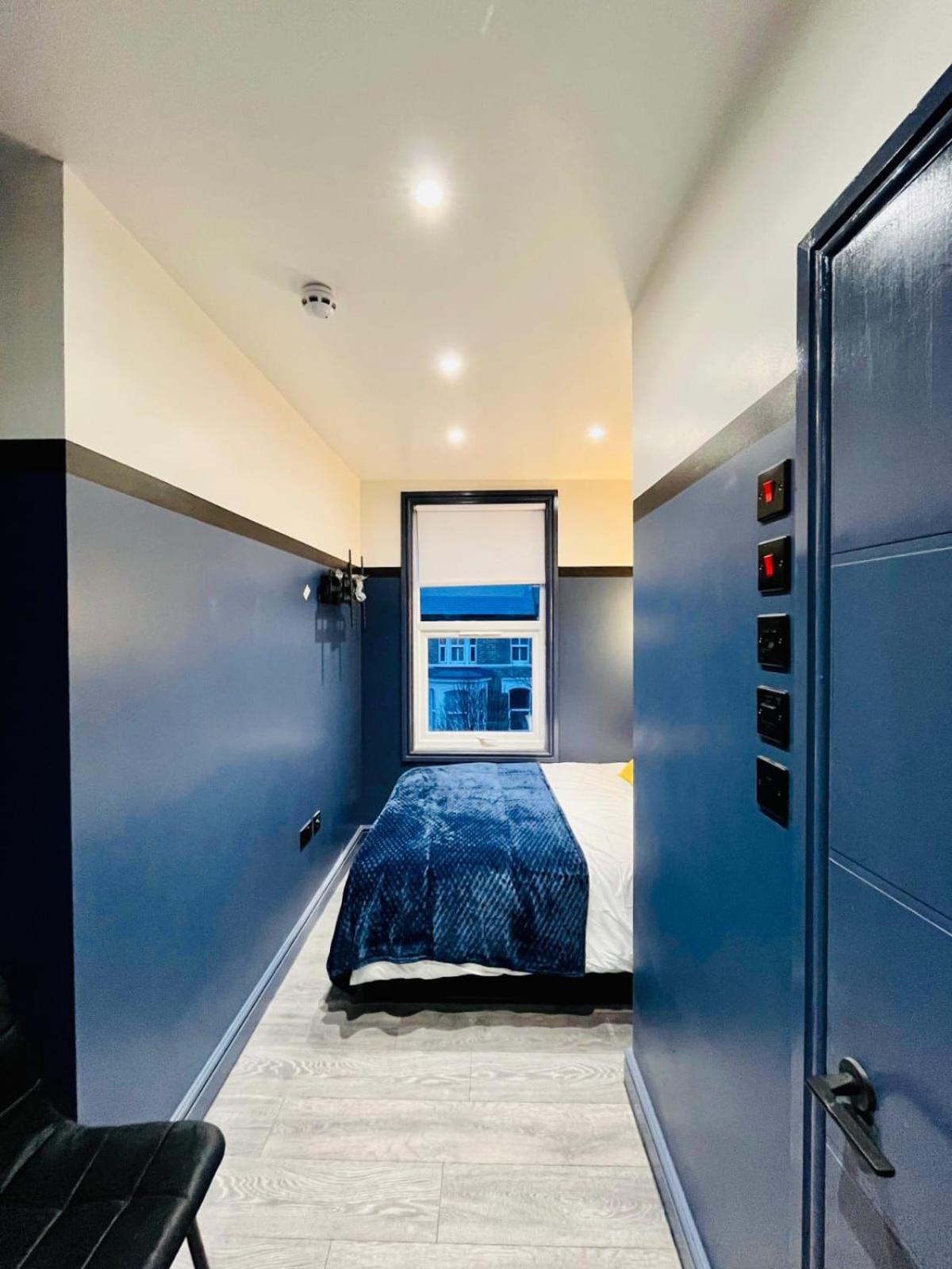 London 39 Blue House Luxury Ensuite Ideal For Tourists Экстерьер фото